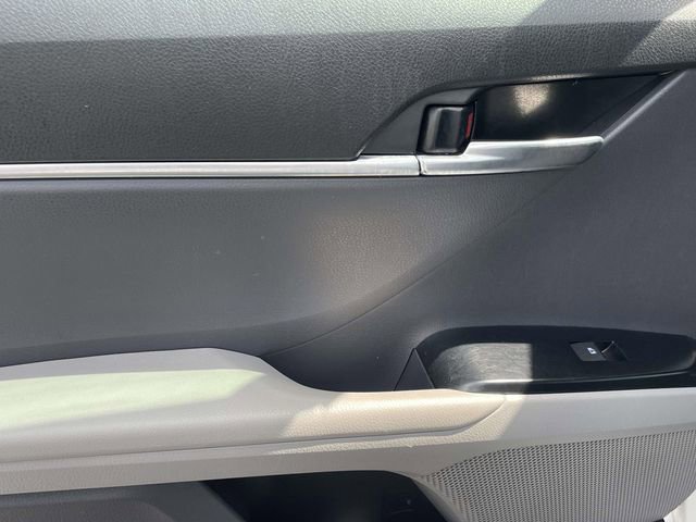 Used 2019 Toyota Camry LE FWD image 19