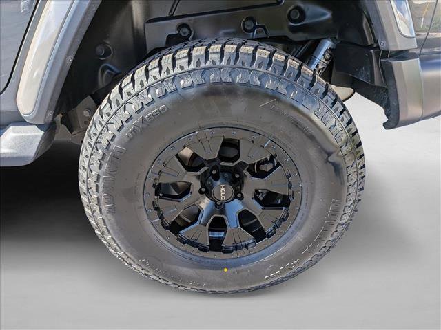 Used 2019 Jeep Wrangler Unlimited Sahara w/ Safety Group image 23