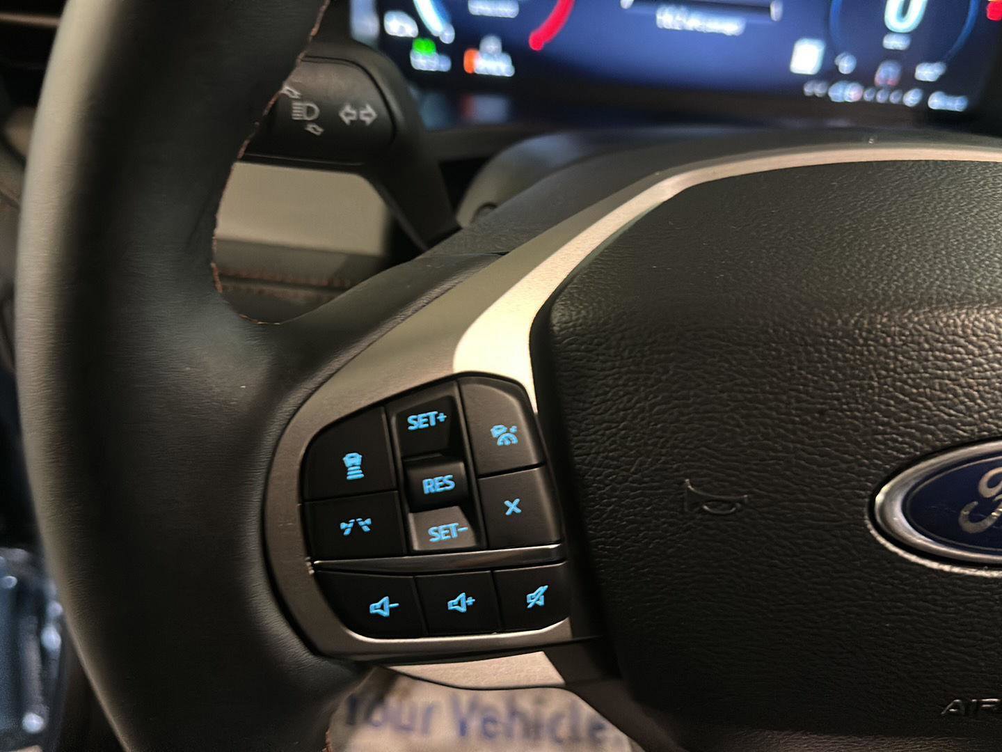 New 2025 Ford Explorer Active w/ Active Comfort Package image 20