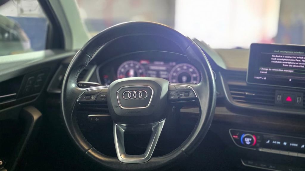 Used 2018 Audi Q5 2.0T Premium Plus w/ Premium Plus Package image 13