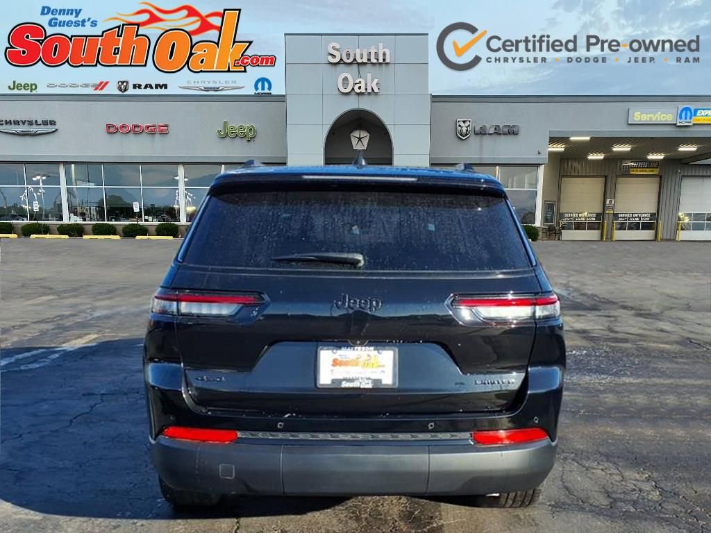 Certified 2025 Jeep Grand Cherokee L Limited w/ Black Appearance Package image 3
