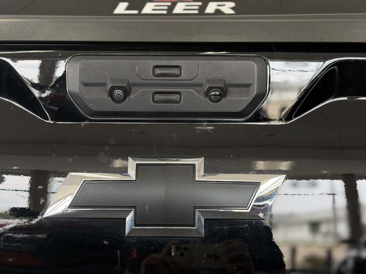 Used 2022 Chevrolet Silverado 1500 LT Trail Boss w/ LT Trail Boss Premium Package AWD/4WD image 28