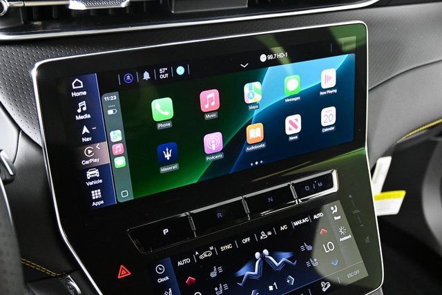 New 2025 Maserati Grecale GT AWD/4WD image 3