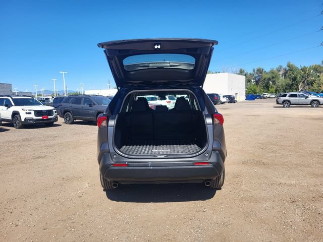 Used 2023 Toyota RAV4 LE AWD/4WD image 27