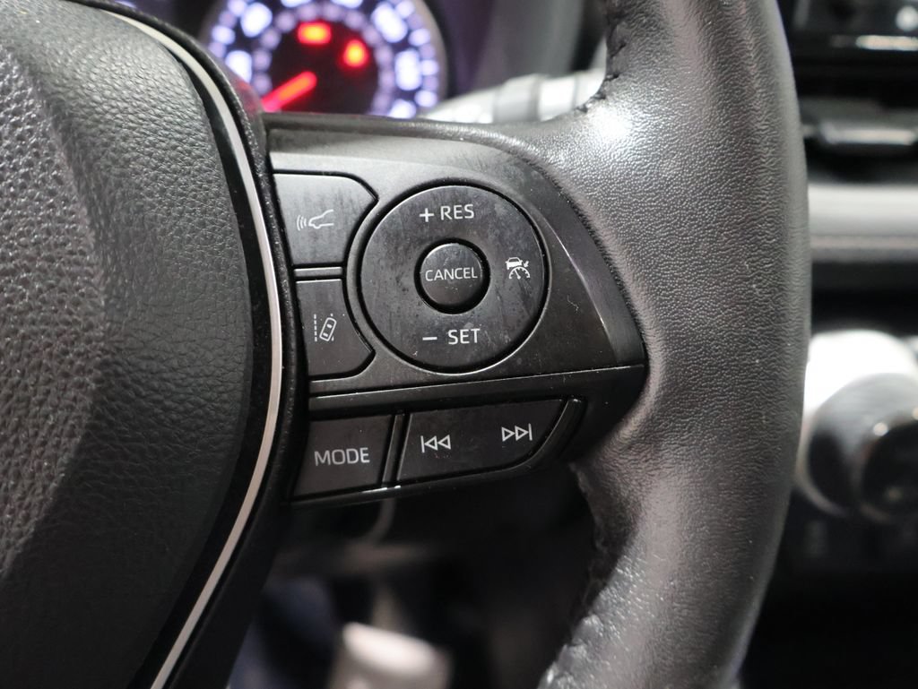 Used 2022 Toyota RAV4 XLE w/ Convenience Package AWD/4WD image 38