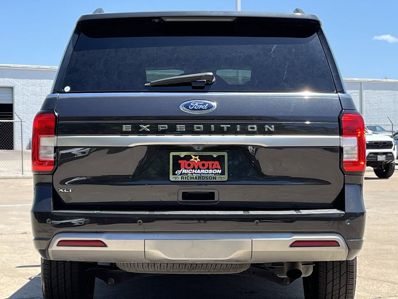 Used 2022 Ford Expedition XLT AWD/4WD image 5
