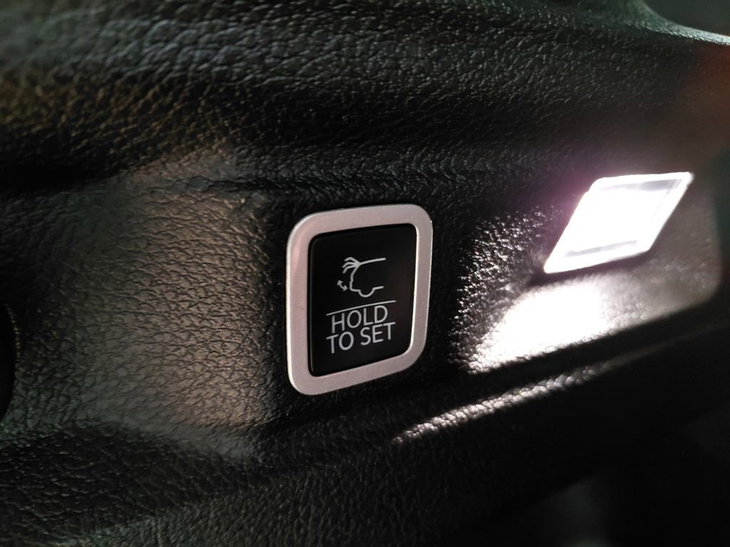 Certified 2021 Jeep Grand Cherokee L Laredo AWD/4WD image 42