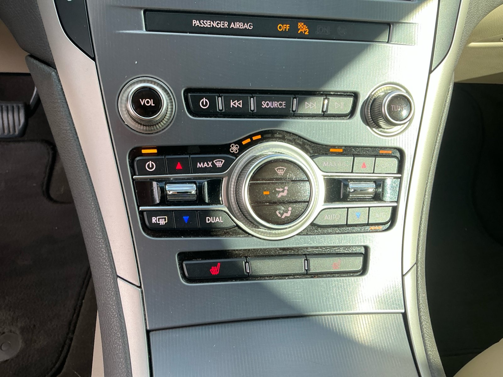 Used 2019 Lincoln MKZ Premiere FWD image 12