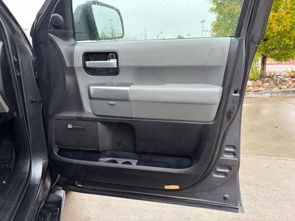 Used 2019 Toyota Sequoia Limited w/ Safety & Convenience Package AWD/4WD image 24