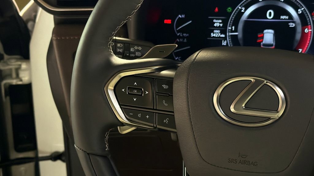 Certified 2024 Lexus LX 600 4WD w/ Appearance Package image 24