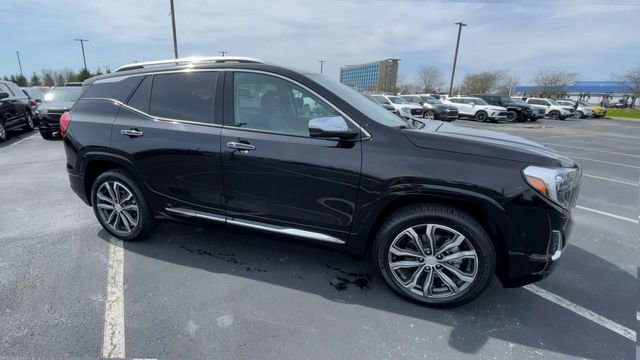 Used 2020 GMC Terrain Denali w/ Denali Premium Package image 3