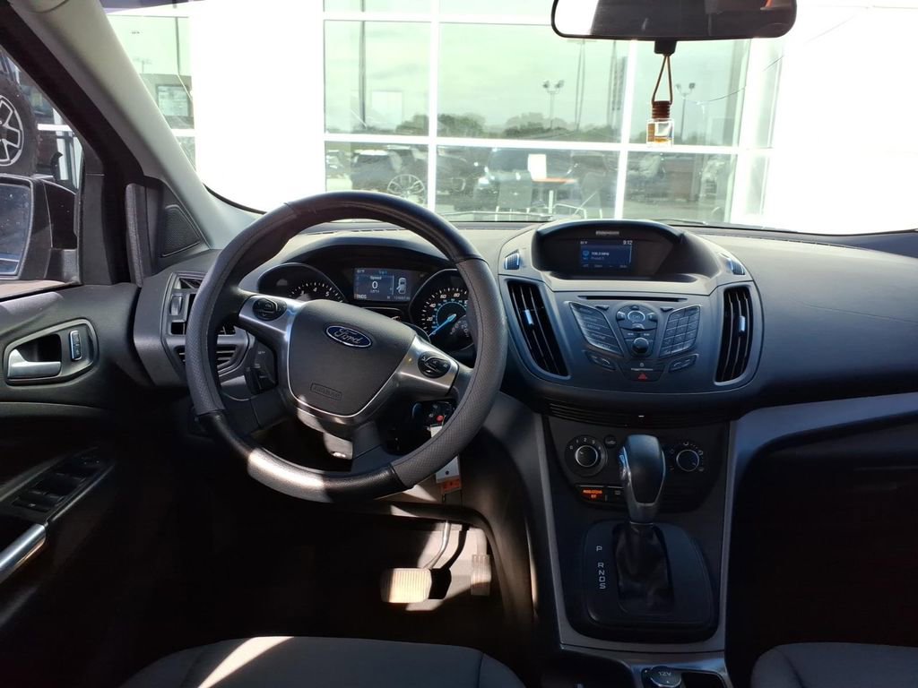 Used 2015 Ford Escape SE image 7