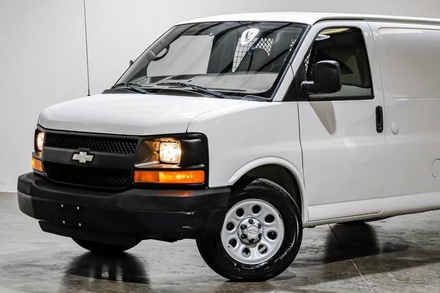 Used 2009 Chevrolet Express 1500 image 6