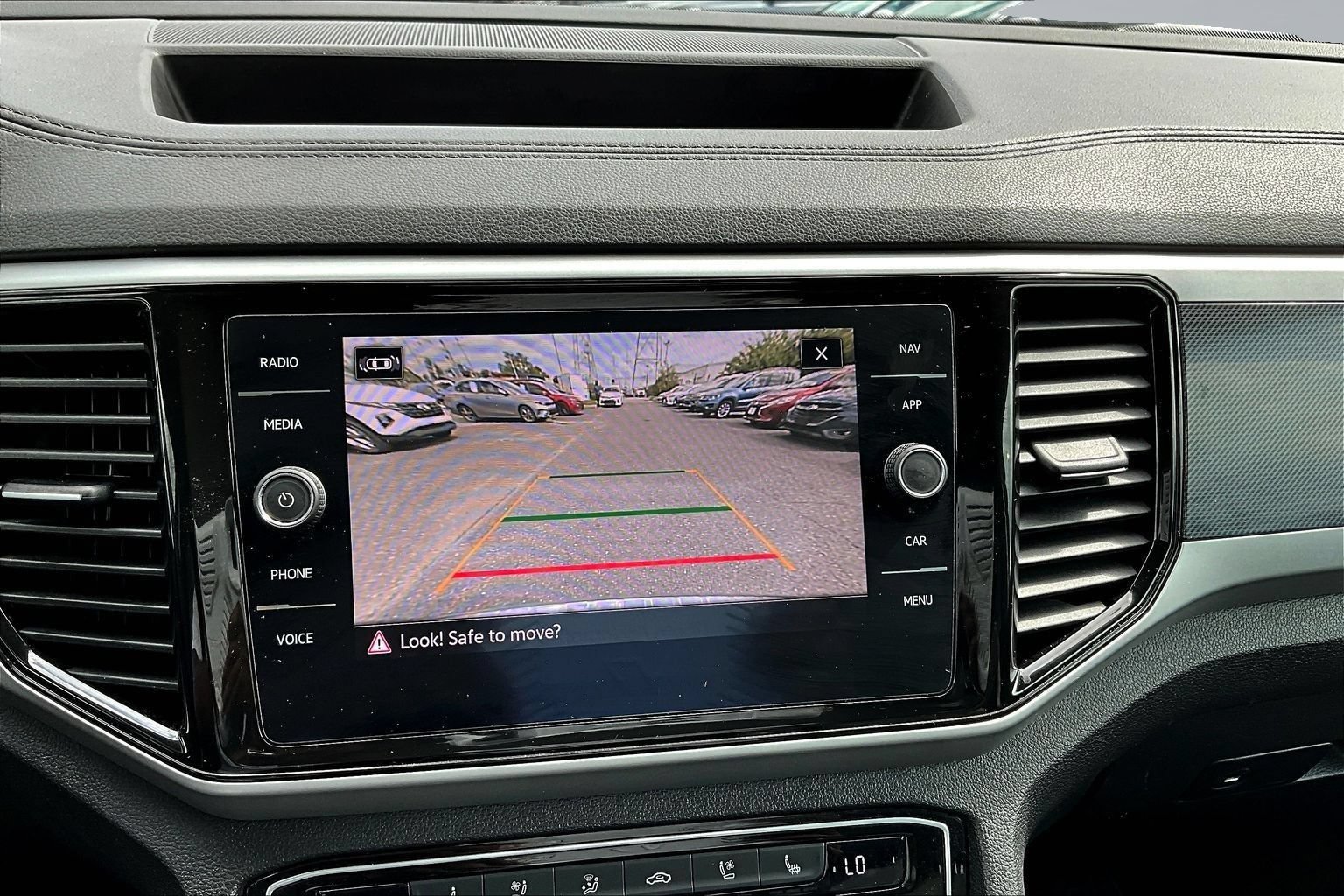Used 2021 Volkswagen Atlas SEL Premium AWD/4WD image 11
