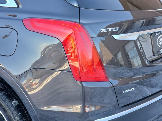 Used 2018 Cadillac XT5 Luxury w/ Driver Awareness Package image 36