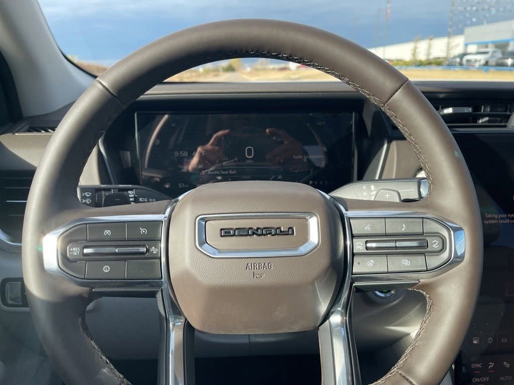 New 2026 GMC Terrain Denali w/ LPO, Black Badging Package image 16