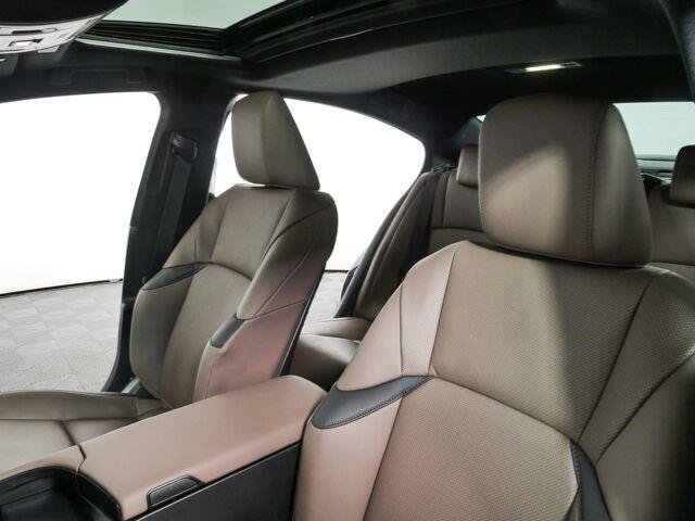 Used 2025 Lexus ES 350 w/ Premium Package FWD image 5