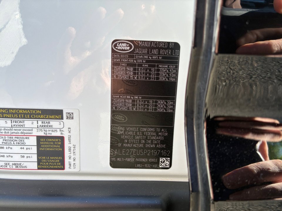 Used 2023 Land Rover Defender 110 X-Dynamic SE AWD/4WD image 35
