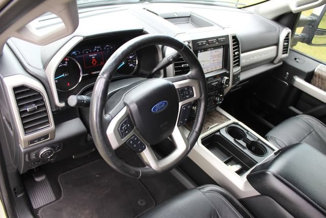Used 2019 Ford F250 Lariat w/ Lariat Ultimate Package AWD/4WD image 14