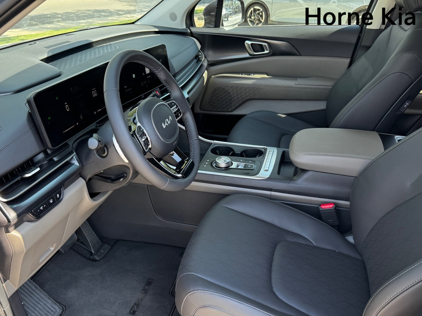 New 2026 Kia Carnival LXS image 10