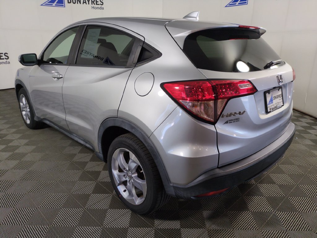 Used 2016 Honda HR-V EX image 3