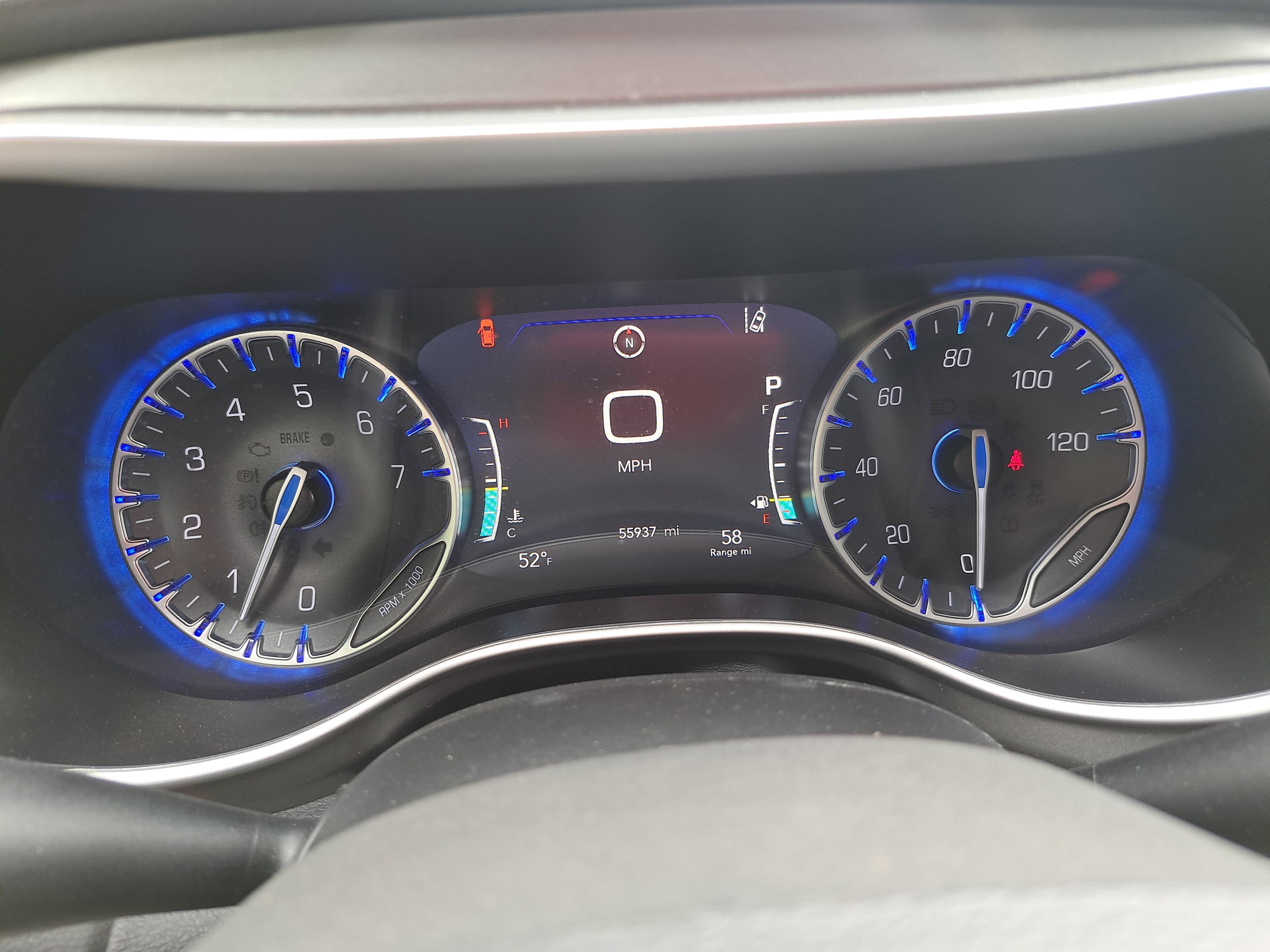 Used 2024 Chrysler Pacifica Touring-L FWD image 21