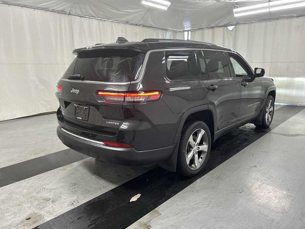 Used 2022 Jeep Grand Cherokee L Limited AWD/4WD image 2