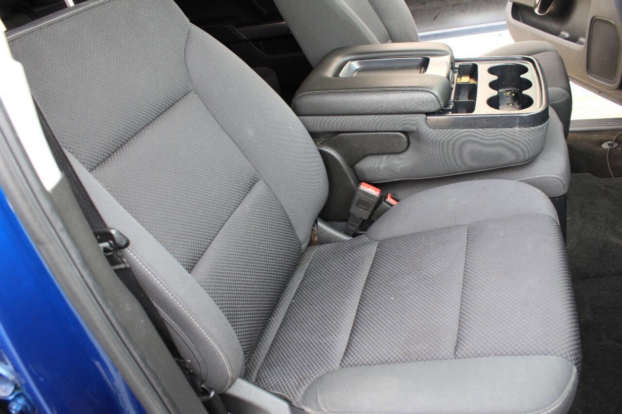 Used 2018 Chevrolet Silverado 1500 LT w/ All Star Edition RWD image 18