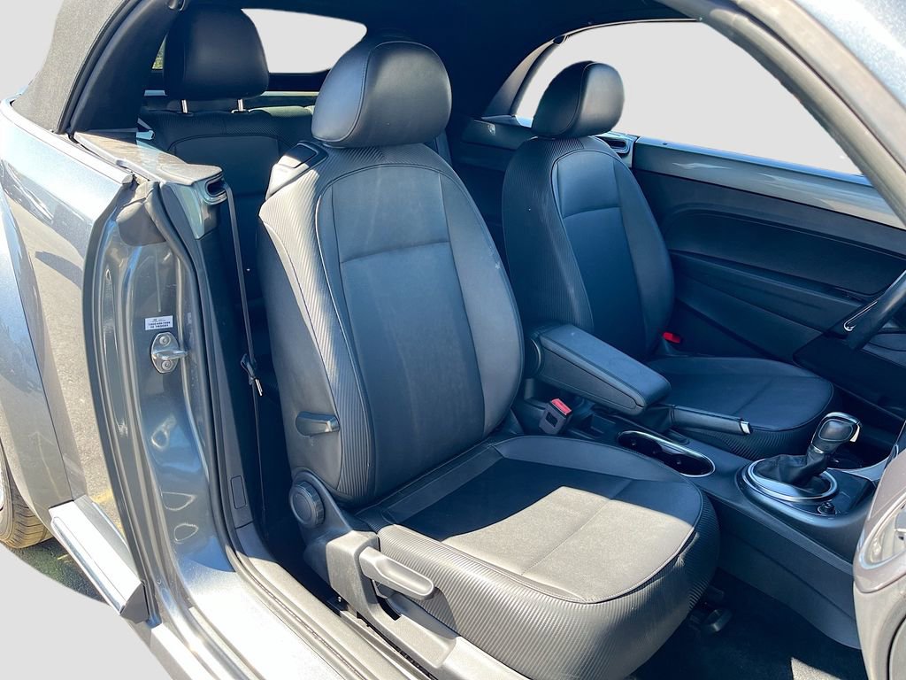 Used 2018 Volkswagen Beetle 2.0T S image 26