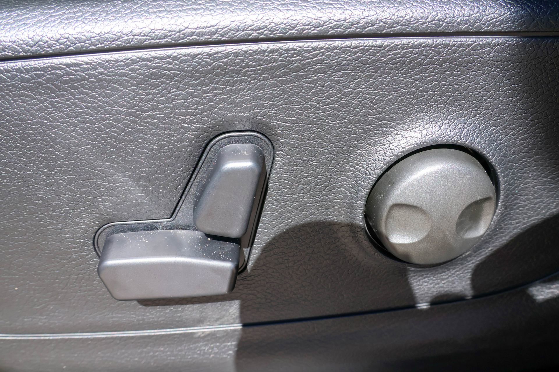 New 2026 RAM 1500 4x4 Crew Cab image 5