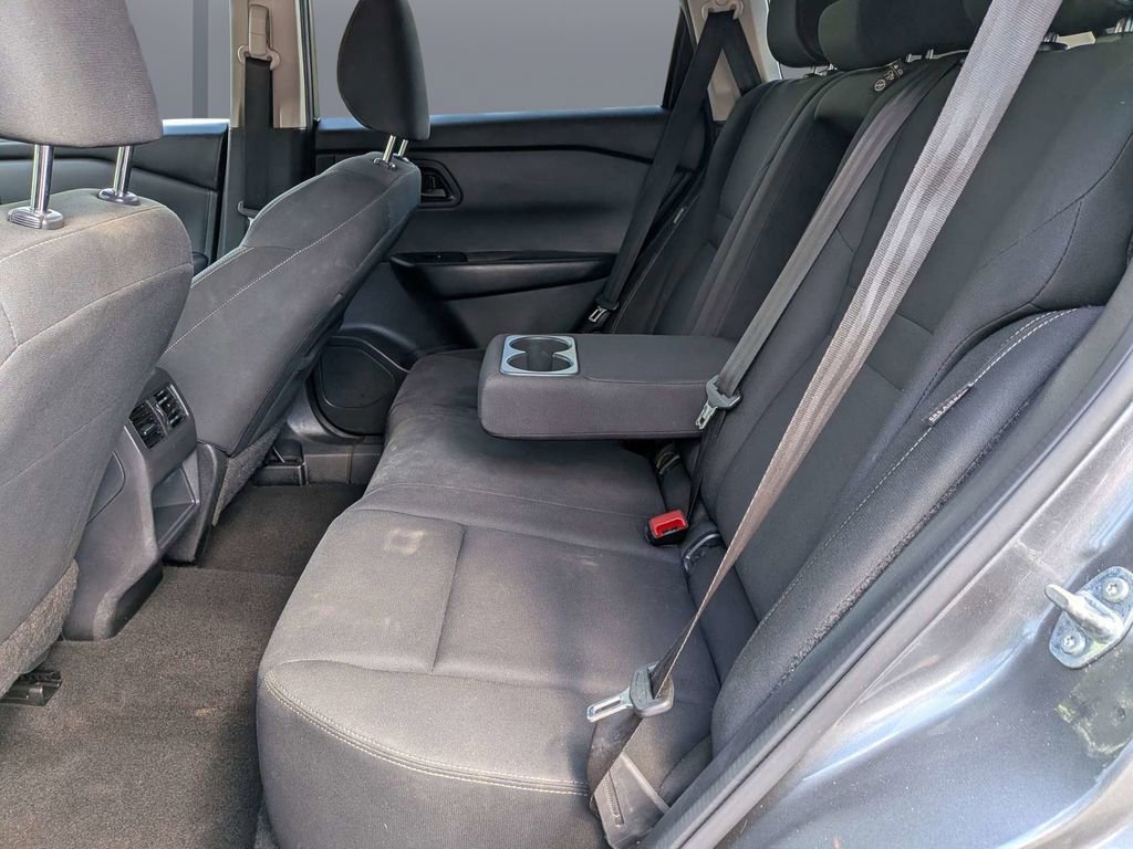 Used 2024 Nissan Rogue S FWD image 13