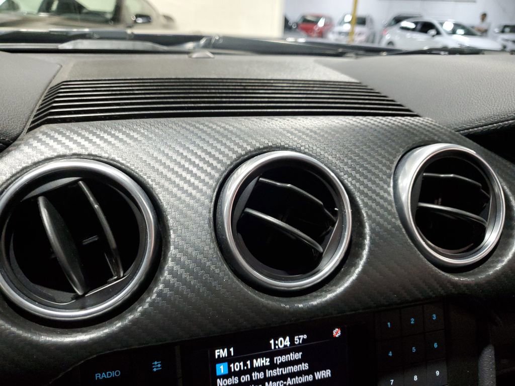 Used 2019 Ford Mustang EcoBoost image 22