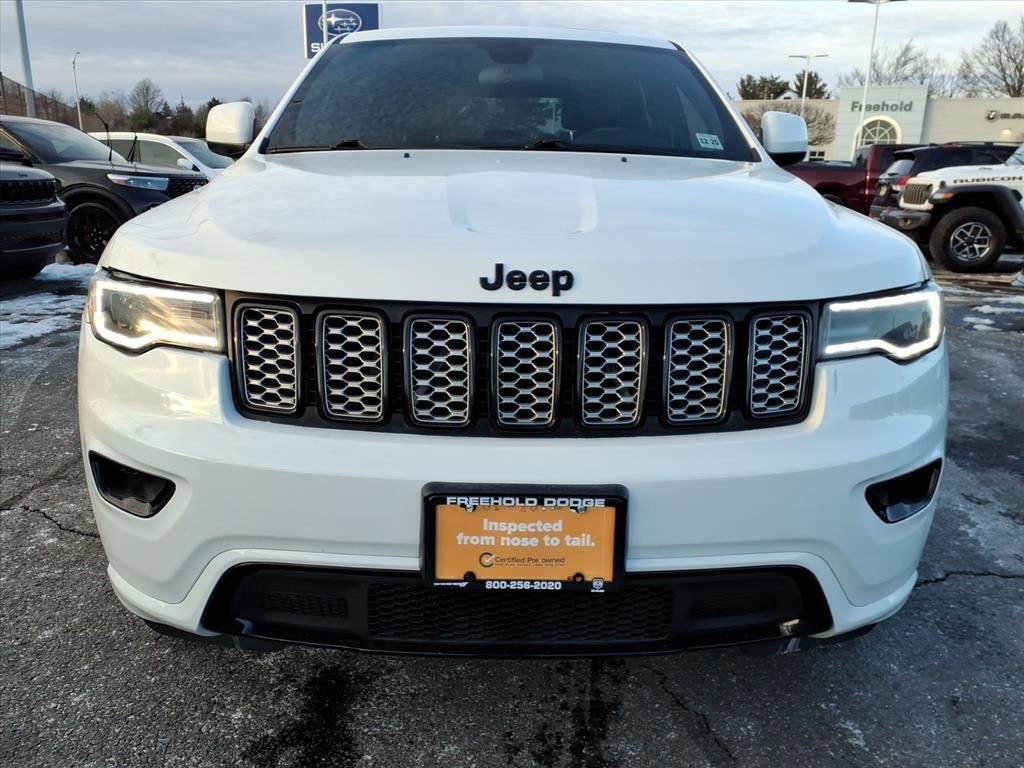 Used 2021 Jeep Grand Cherokee Laredo X image 2