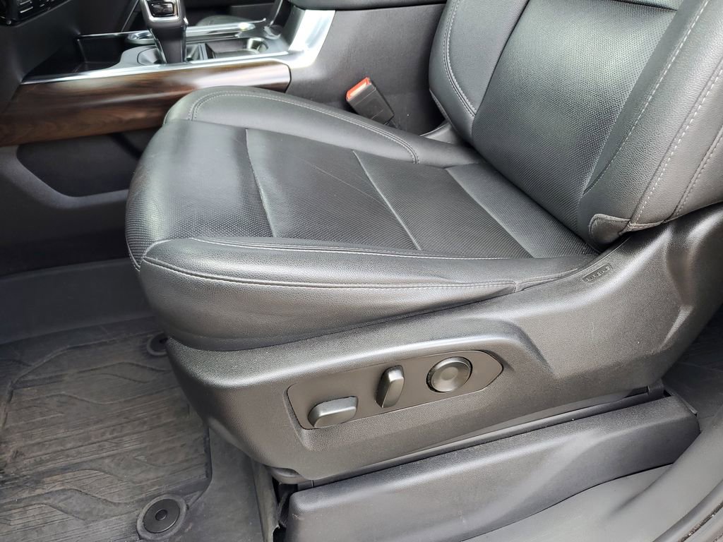 Used 2022 GMC Sierra 1500 SLT w/ SLT Premium Package AWD/4WD image 15