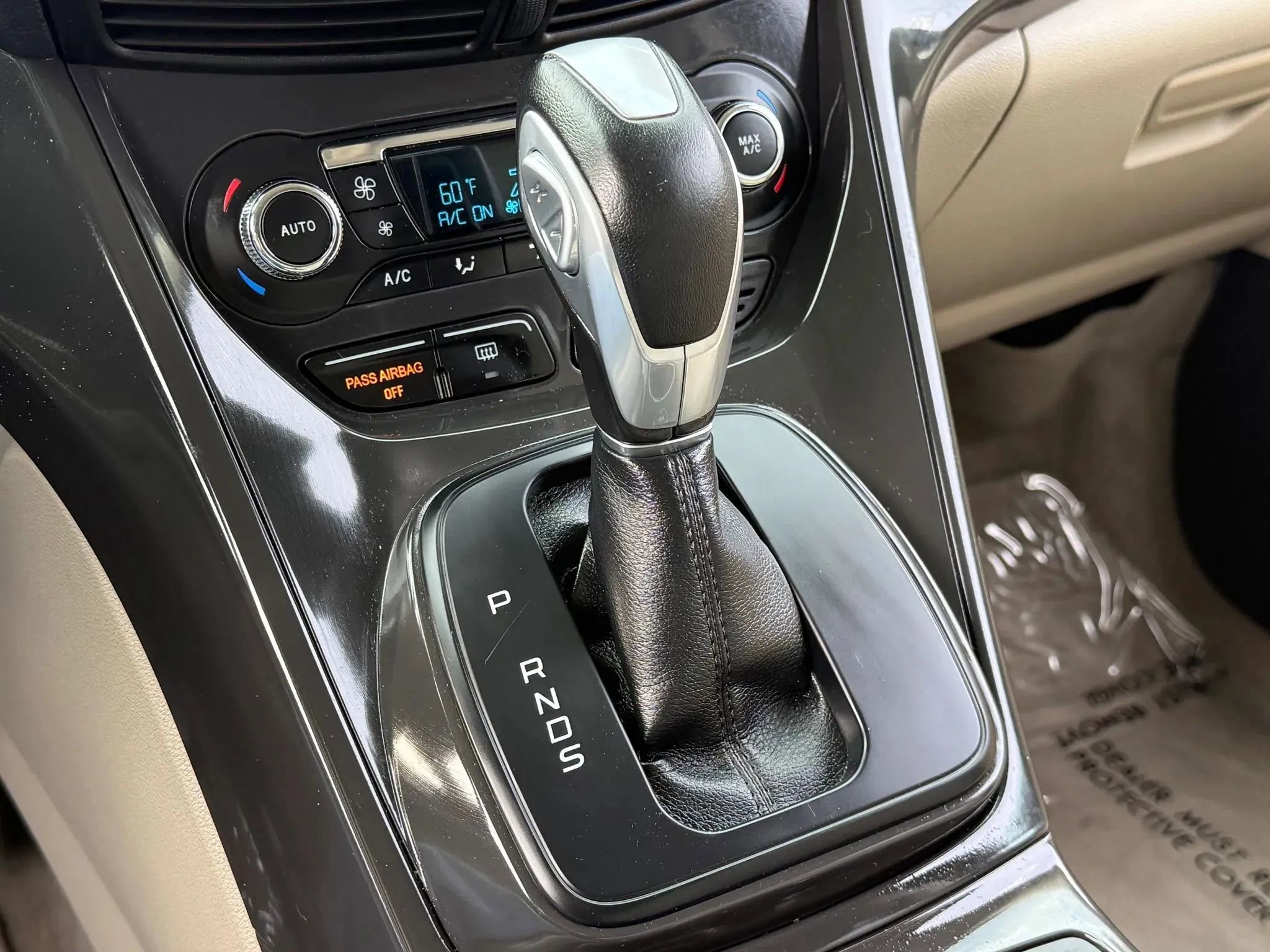 Used 2016 Ford Escape Titanium AWD/4WD image 28