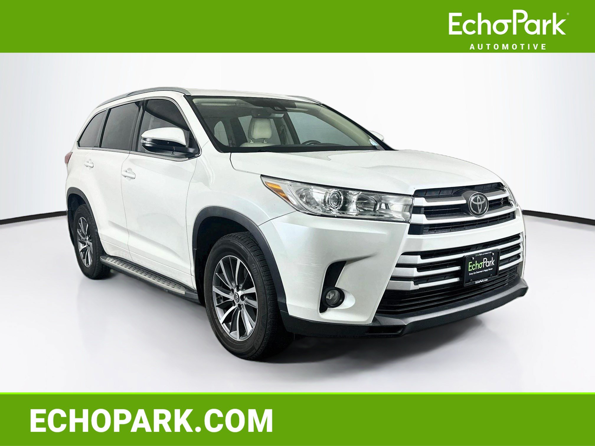 Used 2018 Toyota Highlander XLE FWD image 1