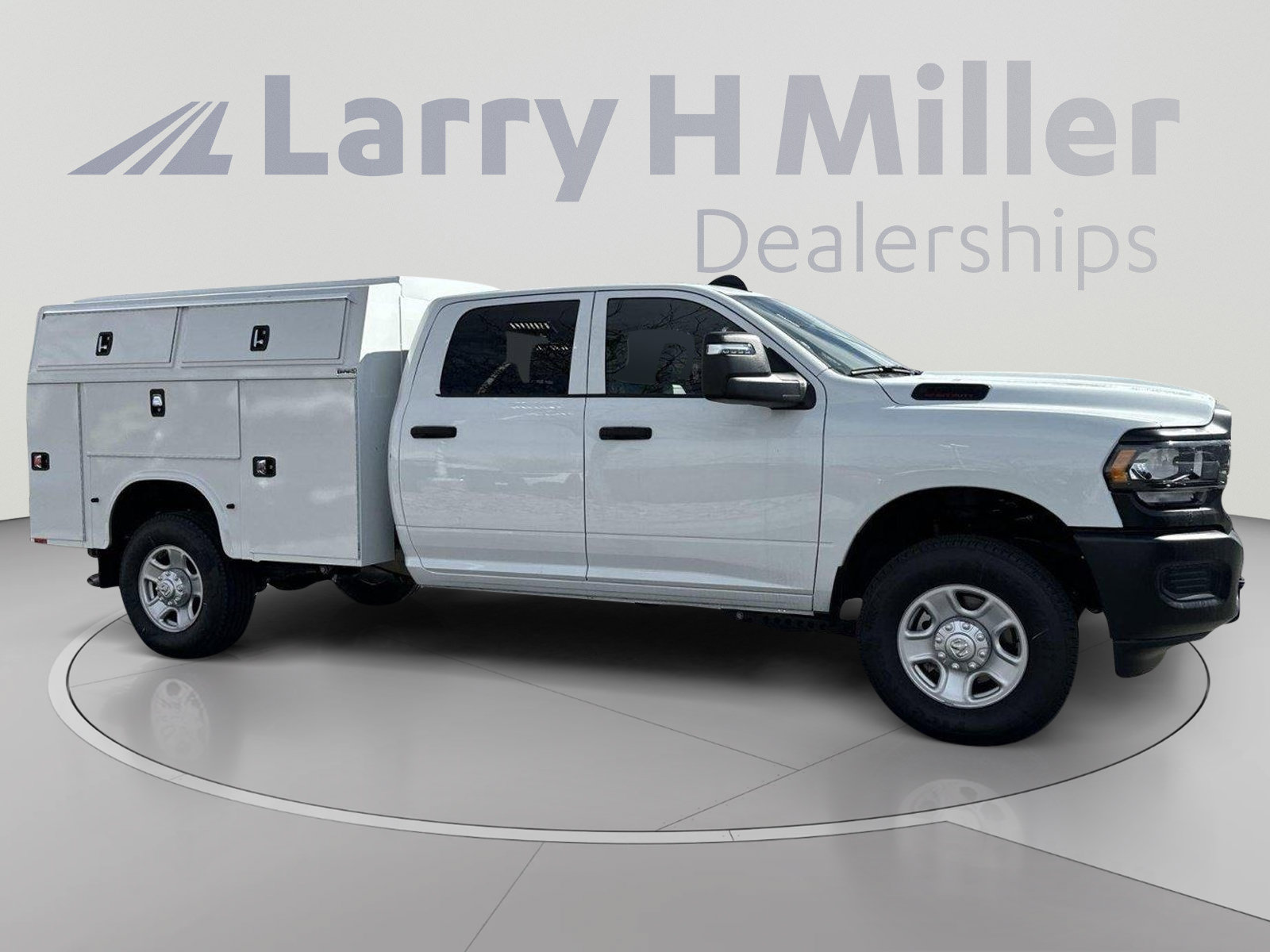New 2023 RAM 3500 Tradesman AWD/4WD image 9