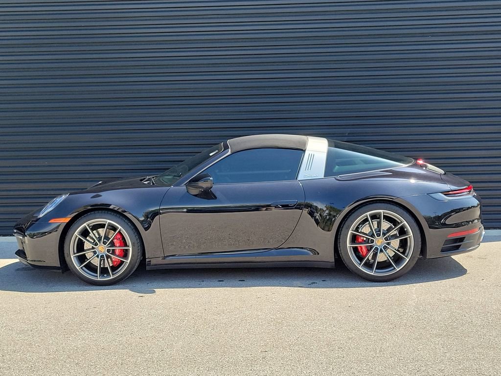 Certified 2022 Porsche 911 Targa 4S image 2