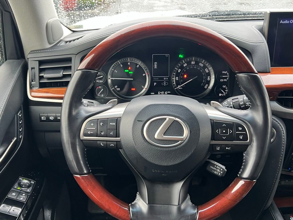 Used 2021 Lexus LX 570 4WD w/ Luxury Package image 21