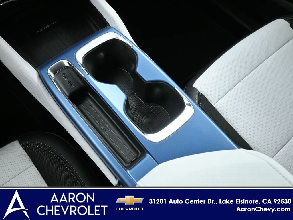 New 2026 Chevrolet Equinox EV LT w/ LPO, Blackout Package image 25