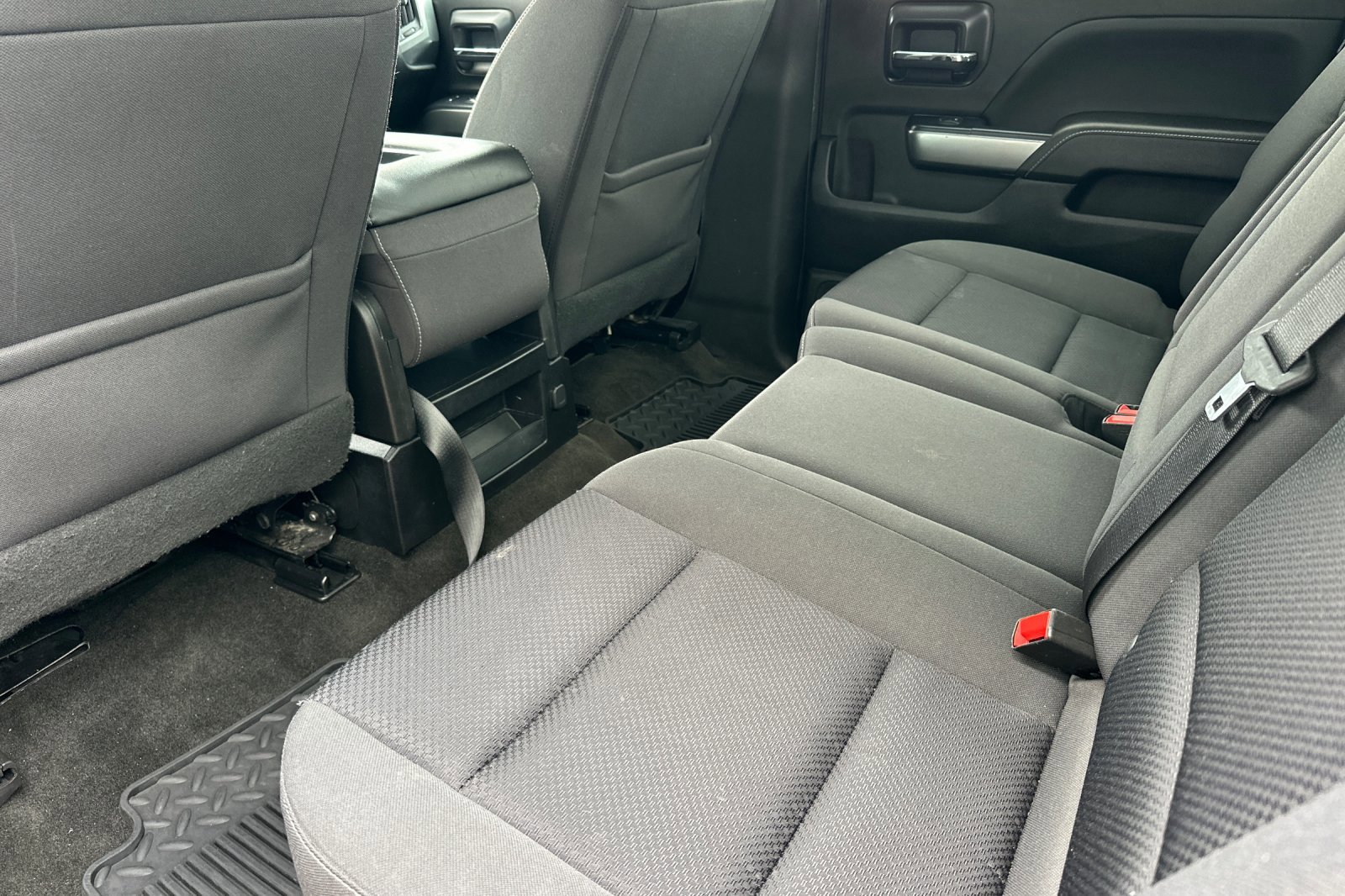 Used 2018 Chevrolet Silverado 1500 LT w/ All Star Edition image 12