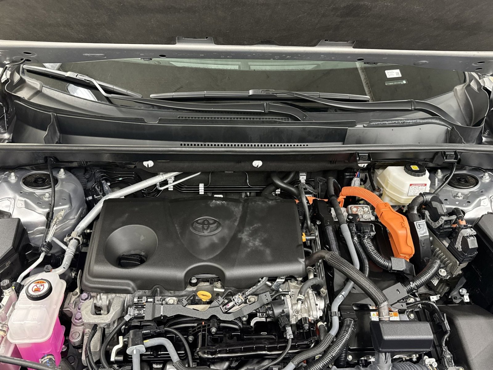 Used 2023 Toyota RAV4 XLE Premium AWD/4WD image 41