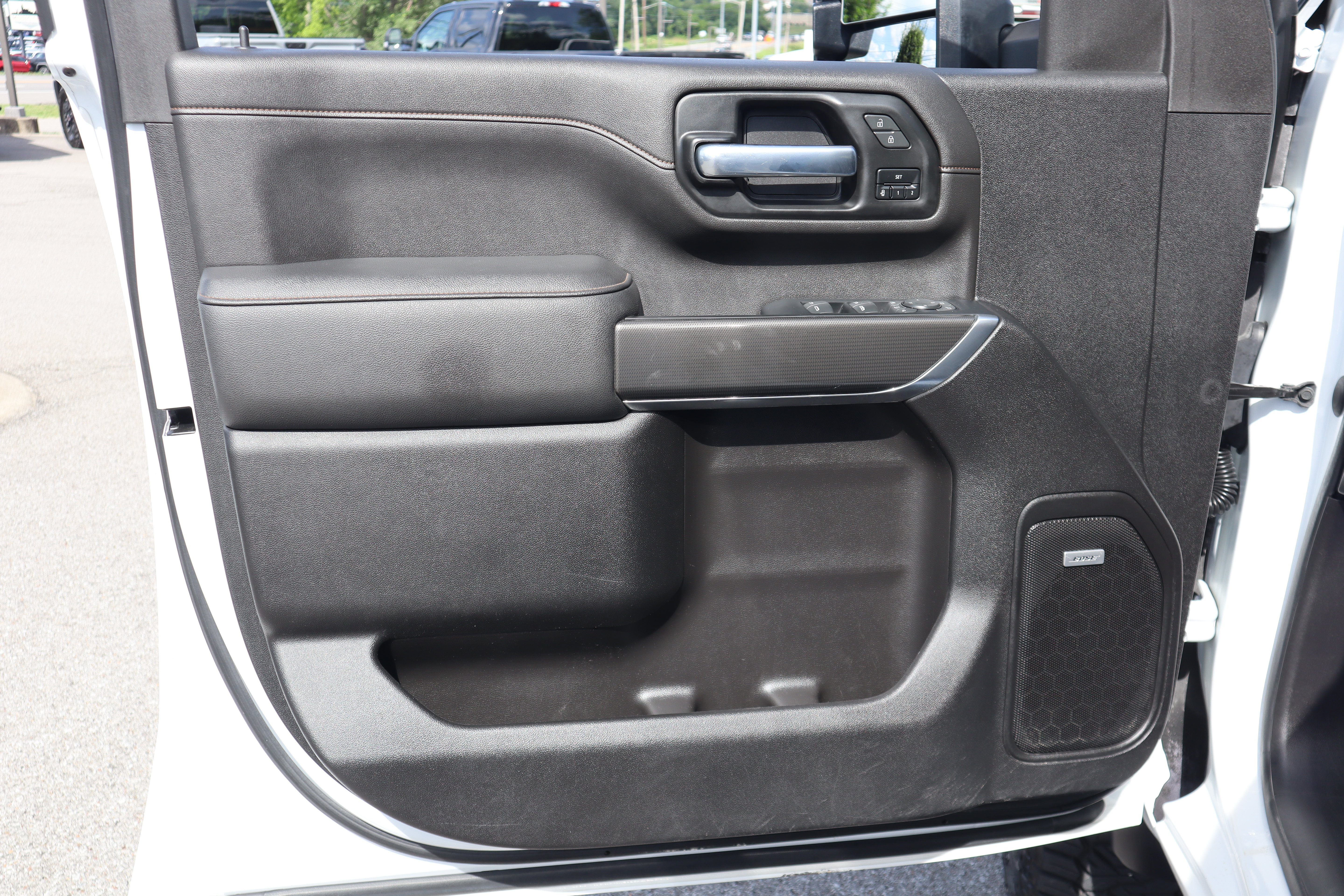 Used 2022 GMC Sierra 2500 AT4 w/ AT4 Premium Plus Package AWD/4WD image 33