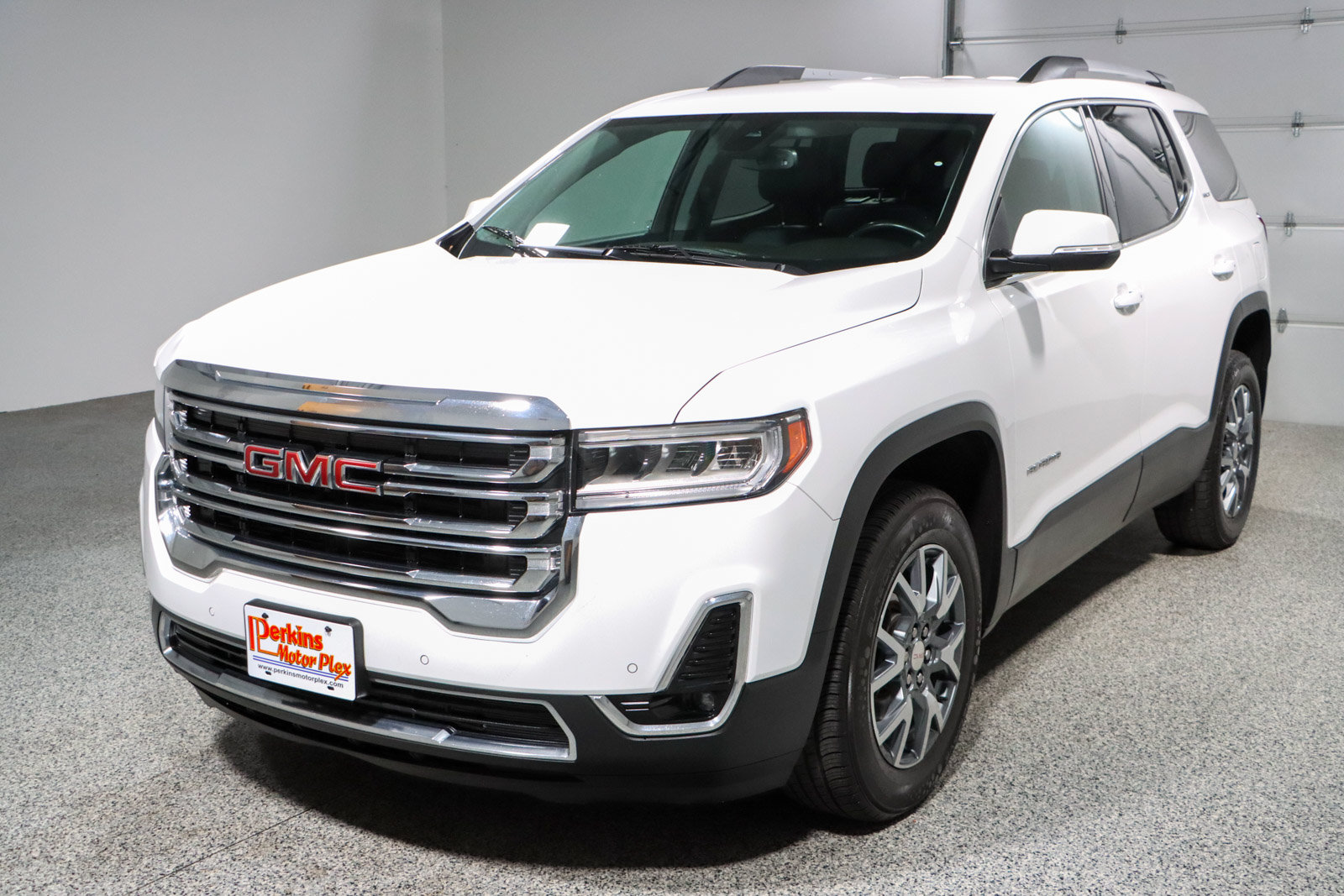 Used 2023 GMC Acadia SLT FWD image 34