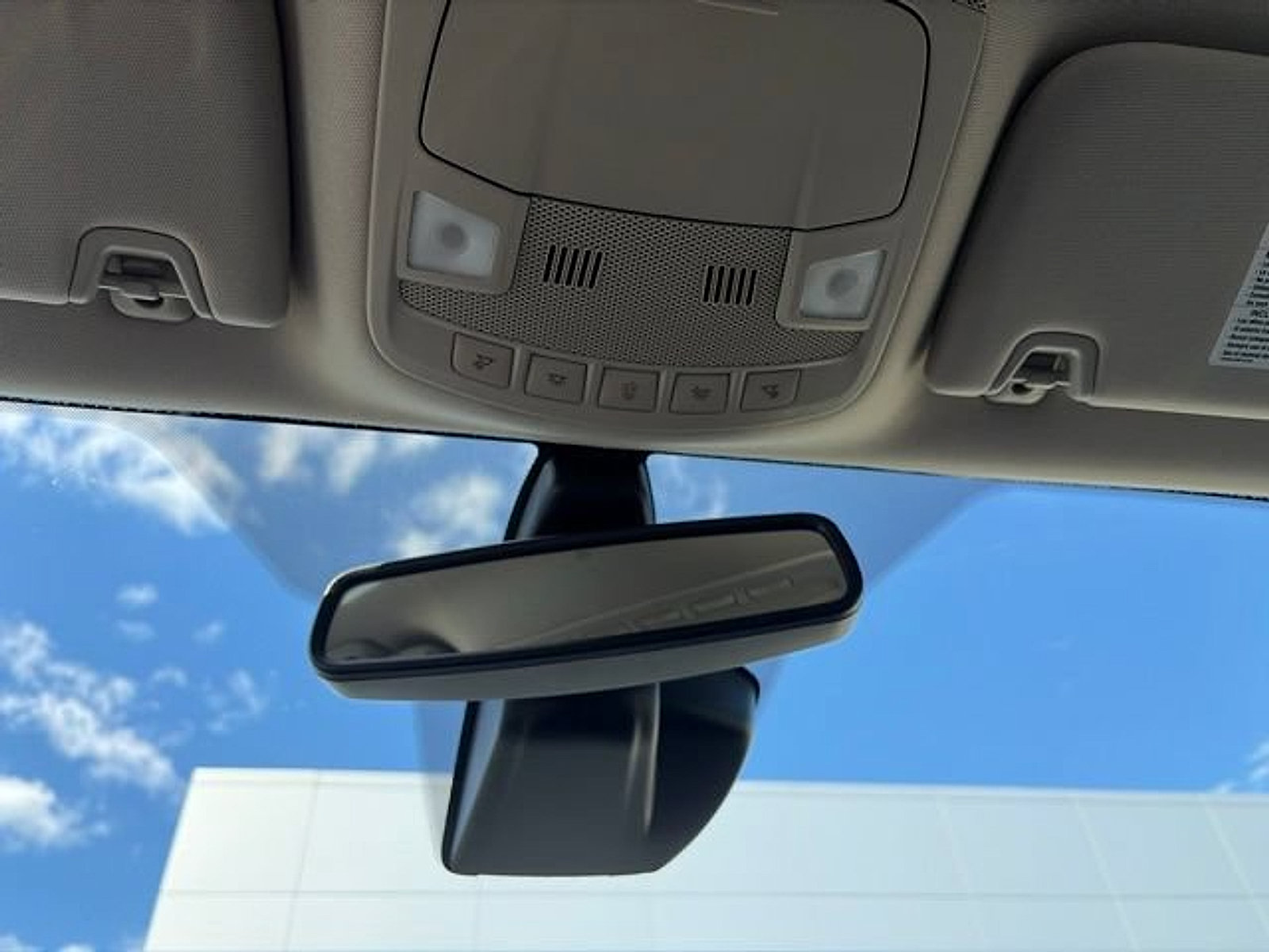 Used 2020 Ford Fusion SE w/ Equipment Group 151A FWD image 27