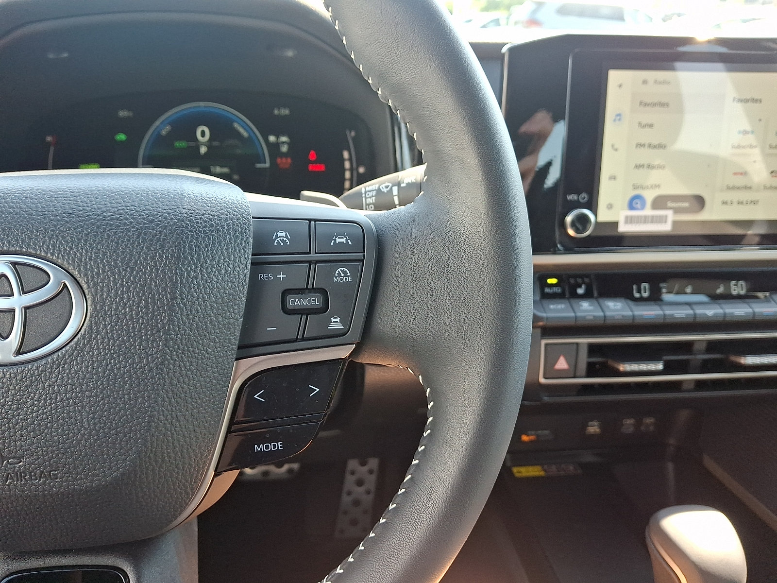 Used 2026 Toyota Camry SE w/ Convenience Package FWD image 21