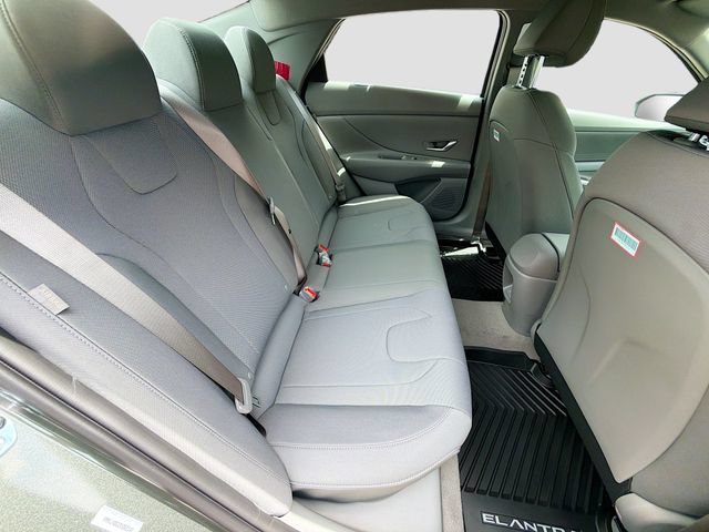 New 2026 Hyundai Elantra SE FWD image 26