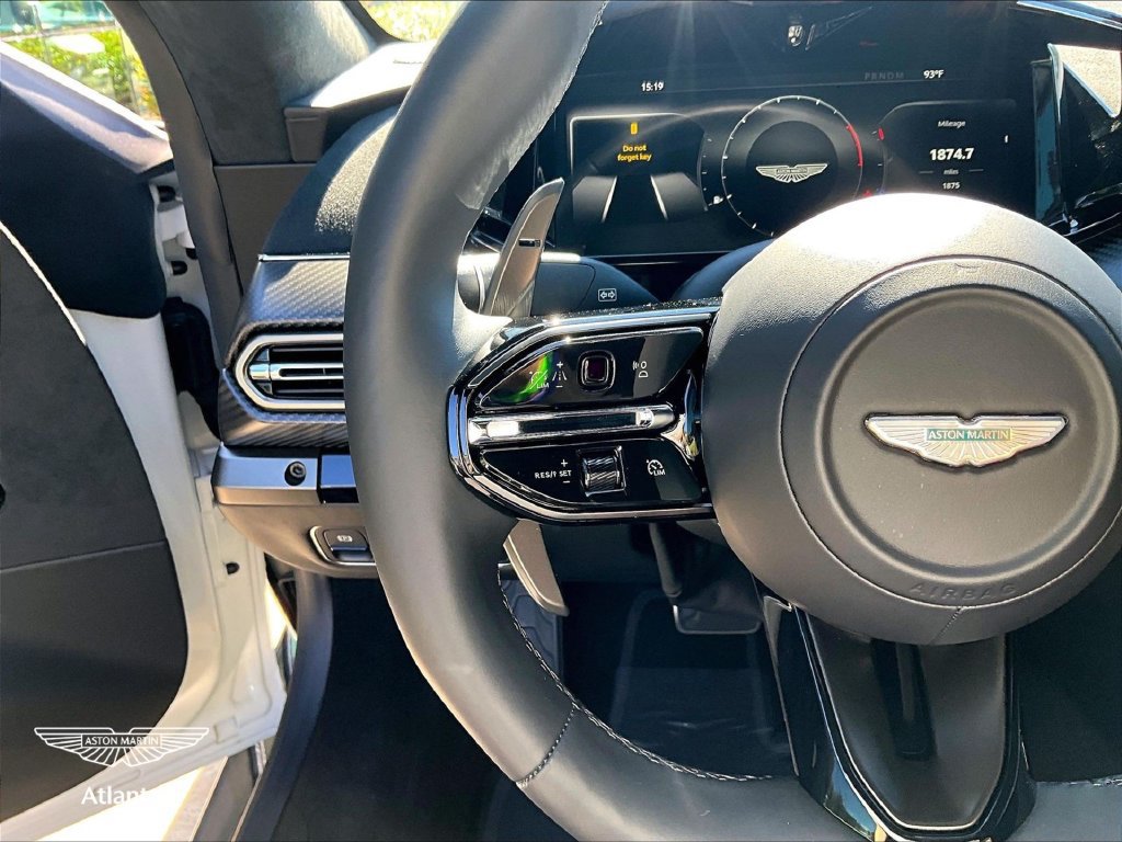 Used 2026 Aston Martin V8 Vantage S RWD image 16