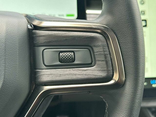 Used 2023 Rivian R1S Adventure Dual AWD/4WD image 30