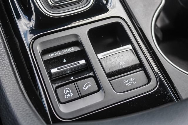Used 2025 Honda Pilot Touring image 34